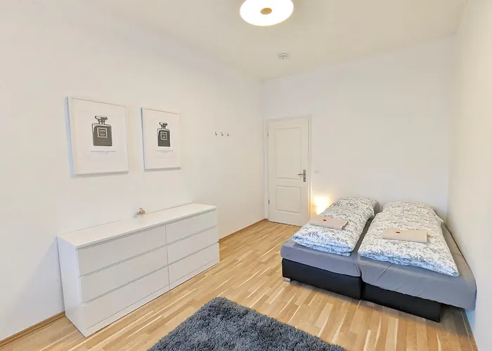 Appartement Helles Geraeumiges - 10 Min Zur Neustadt - Privatparkplatz Dresden