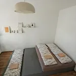 아파트 Ruhige 65 Qm Mit Balkon & Parkplatz - 10 Min Neustadt